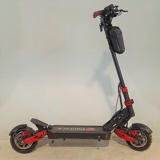 Elektrische step Pantera